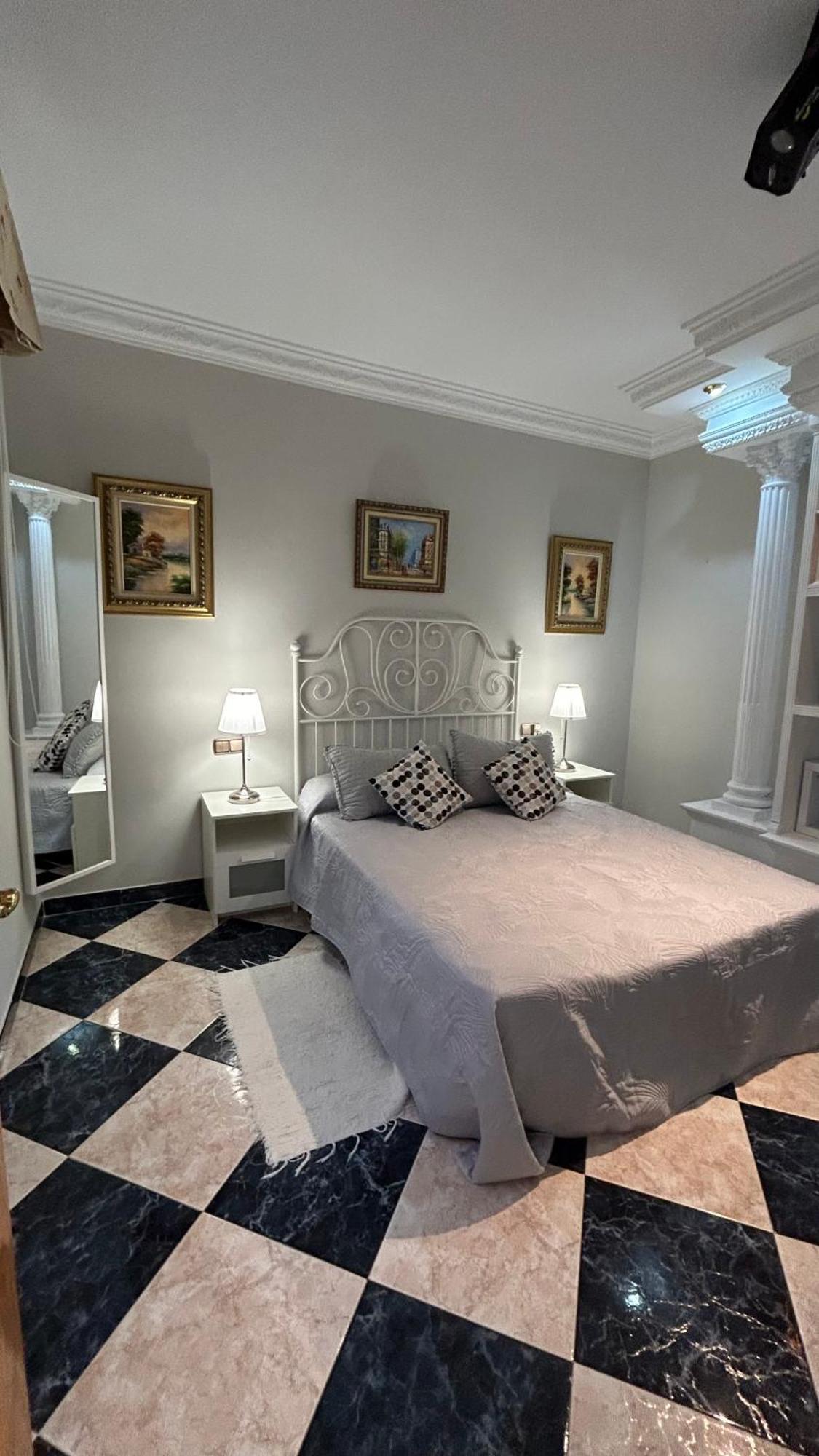 Piso En Malaga Arenas Apartment Bagian luar foto
